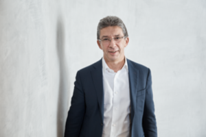 Kovoje su rūkymu raginama svarstyti ir kitas alternatyvas