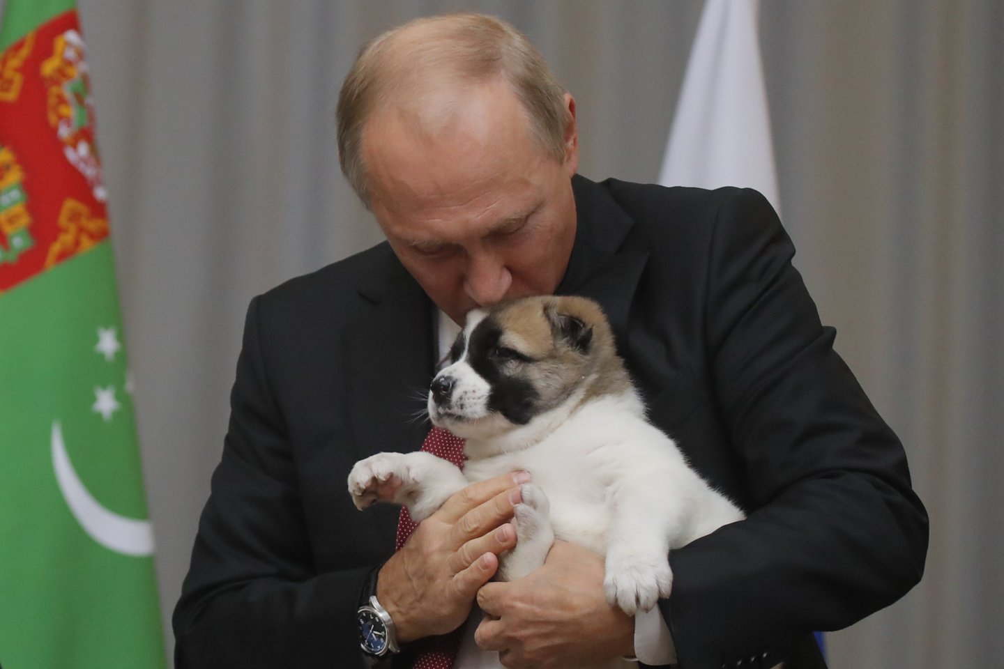Krenta ne tik V.Putino, bet ir valdančiosios partijos ir visų ministrų reitingai. <br>Reuters/Scanpix nuotr.