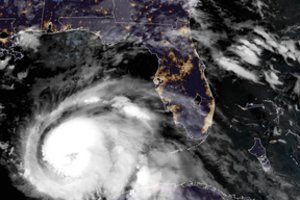 Uraganas „Michael“ sustiprėjo iki 4-os kategorijos audros