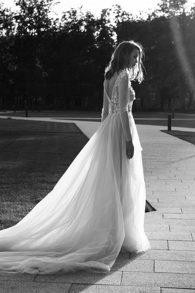  Dizainerės Aidos Kapočiūtės kurta vestuvinė suknelė