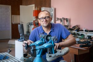 Kovodamas su mirtimi batų dizaineris Žanas Maslauskas sužinojo, kad žmona laukiasi