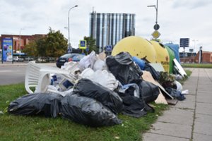 Plastiko kelio pradžia – ne atliekų konteineryje: teks kastis net iki naftos