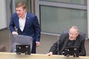 Diskusijoje dėl A. Ramanausko-Vanago paskelbimo prezidentu nuskambėjo ir V. Landsbergio pavardė