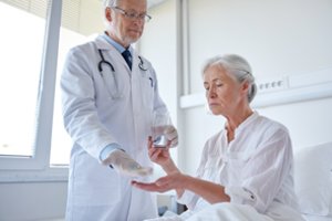 Lietuvoje vis mažiau žmonių be reikalo patenka į ligonines