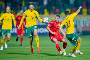 Lietuvos futbolo rinktinės žaidėjų džiaugsmą dėl įvarčio užgožė pralaimėjimo nuotaikos