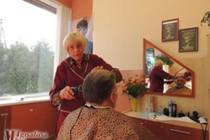 Moters iš Ignalinos profesinis „trofėjus“ – 126 tūkstančiai vyrų galvų 