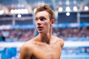 Lietuvos plaukikui jaunimo olimpinėse žaidynėse teko plaukti su moteriška apranga