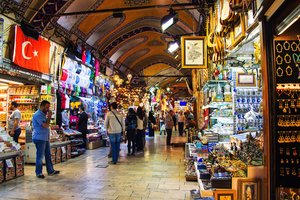 Po atostogų Turkijoje – namo pilnais lagaminais: šluoja viską, kas po ranka