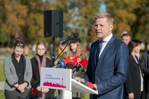 Siekdamas antros mero kadencijos R. Šimašius žada, kad Vilnius „stoviniuoti neketina“