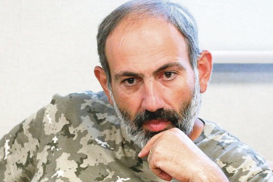 Armėnijos premjeras Pašinianas ketina atsistatydinti, kad įvyktų pirmalaikiai rinkimai