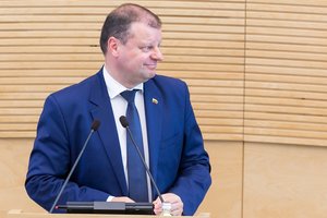 Atsakydamas į klausimus, S. Skvernelis teigė, kad „Visuomenės teisė žinoti nėra absoliuti“
