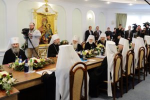 Rusija per savo Ortodoksų Bažnyčią kišasi į Ukrainos vidaus reikalus, sako P. Porošenka 