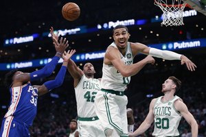 NBA startas pažymėtas G. Haywardo sugrįžimu ir užtikrinta „Celtics“ pergale namuose