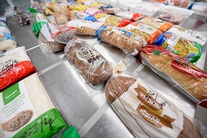 Džiaugsmas dėl didesnio atlygio gali apkarsti – įspėjo, kas nutiks daliai pinigų