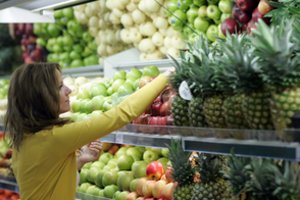 4 vaisiai ir daržovės, kuriuose daugiausia chemijos: tarp jų ir vieni mėgstamiausių 