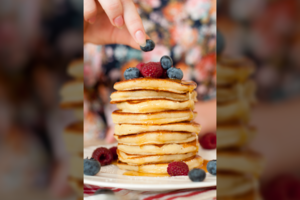 Stori ir purūs amerikietiški blynai – pusryčiai, kurių niekas nenorės pramiegoti