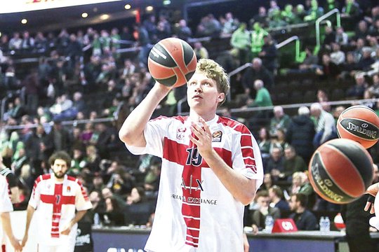 „Olimpia“ laužė Eurolygos čempioną, tačiau paskutinę akimirką pati palūžo