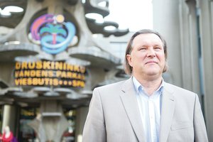 Po STT šuolio į vandens parką liko tik purslai