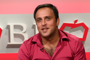 Radžis apie romantiškus jausmus: „Dėl manęs eina iš proto“