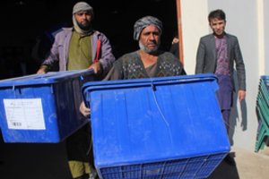 Afganistano stiliaus demokratija išbandoma parlamento rinkimais