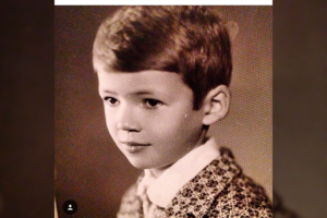 Nuotraukoje – skandalingas ir garsiausias Lietuvos dizaineris. Ar atpažįstate?