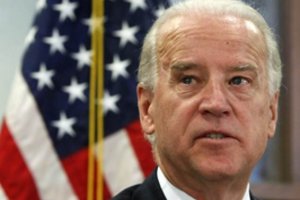 Trumpas „lepina“ diktatorius, teigia buvęs JAV viceprezidentas