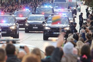 Popiežių vežiojęs „Fiat” automobilis padovanotas geriems darbams daryti