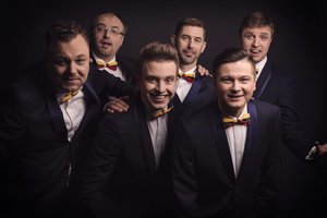 Vyrų vokalinė grupė „Quorum“ skrieja dainų karuselėje