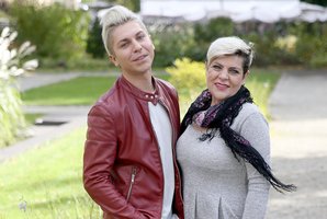 70 kg numetusi moteris ir lietuviškuoju Kenu vadinamas jos sūnus kartu stojasi prie veidrodžio