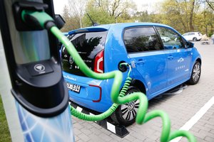 Išeitis Lietuvai iš dyzelių sąvartyno – tapti padėvėtų elektromobilių šalimi?