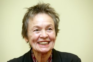 Avangardo žvaigždė Laurie Anderson Vilniuje prisipažino: „Jaučiuosi tarsi žurnalistė“