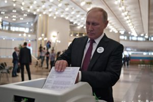 Ekspertai įspėja: nėra jokių abejonių, kad Rusija bandys paveikti rinkimus Lietuvoje