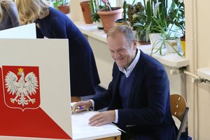 Lenkijos vietos rinkimai laikomi išbandymu šalį valdantiems konservatoriams