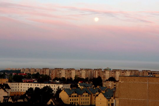Laikinai sustabdyta Vilniaus daugiabučių administratorių atranka 