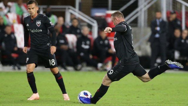 Anglijos futbolo pažiba Wayne'as Rooney varo iš proto Jungtines Valstijas