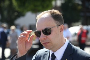 Mokyklose tik sveikai maitinti užsimojęs A. Veryga švelnina toną