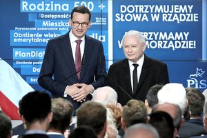 Rinkimai Lenkijoje parodė: valdančiųjų sostas nebe toks ir tvirtas