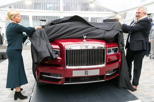 Lietuvoje pasirodė milžiniškas „Rolls-Royce“ visureigis „Cullinan“