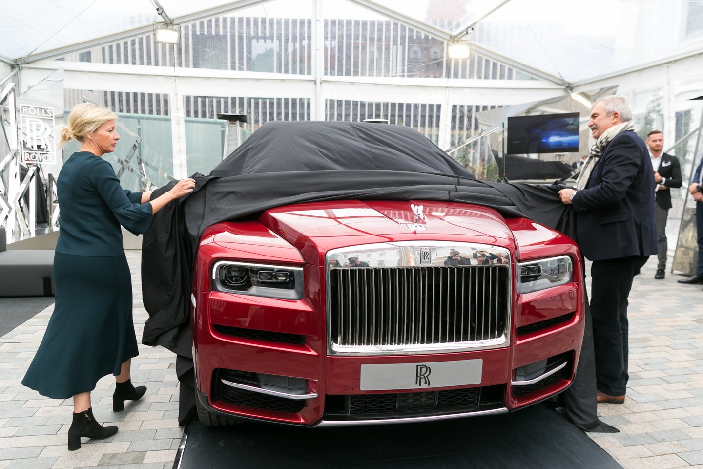  „Rolls-Royce Cullinan“ visureigiai klientams bus pristatyti pirmąjį 2019 metų ketvirtį.<br> T. Bauro nuotr.