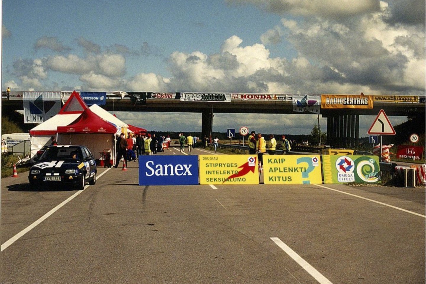  2001 metais Palangoje vykusių 1000 km lenktynių akimirkos. <br> Organizatorių nuotr.
