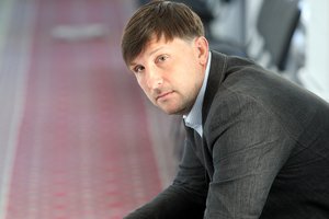 Propagandinėse žaidynėse Rusijoje – A. Sacharukas ir atvirkščiai pakabinta trispalvė