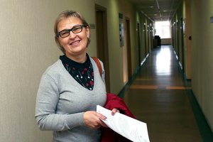 Pradinuko mušimu kaltinta mokytoja teisme šventė pergalę