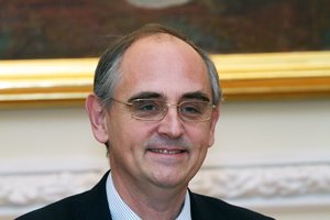 Edwardas Lucasas: Paranoja – Putino režimo arkliukas