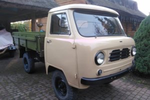 Estas restauravo itin retą UAZ sunkvežimį, bet pirmasis įspūdis – apgaulingas