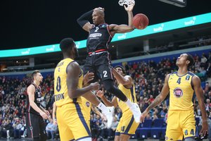 „Ryto“ galvos skausmas: pražiopsomi varžovų spurtai ir M. Girdžiūno „duobės“