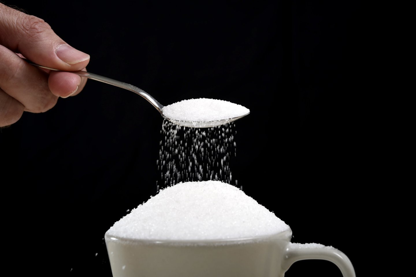Grynasis cukrus žmogaus organizmui nėra reikalingas, o per didelis jo kiekis – ir žalingas.<br> 123rf nuotr. 