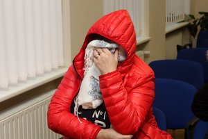 Teismas pagaliau atvertė senolius apvaginėjusių slaugių ir jų parankinių bylą