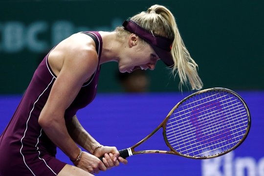 Ukrainietė E. Svitolina Singapūre pamokė danę C. Wozniacki