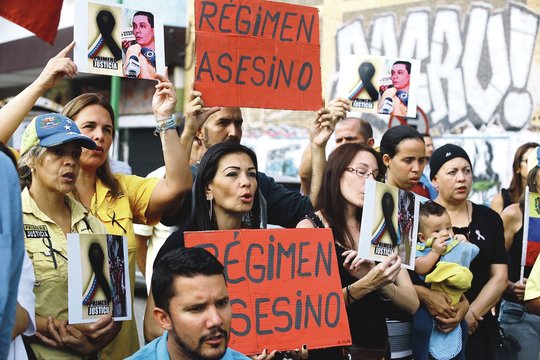 Skurstančios Venesuelos ligoninės neatlaiko palūžusių asmenų atplūdžio