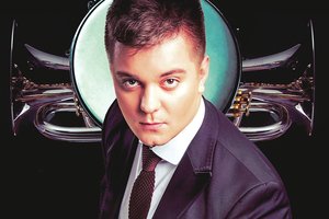 D. Varnas pristato pirmąjį albumą: nuo bučinio „Eurovizijoje“ iki Amerika kvepiančių dainų